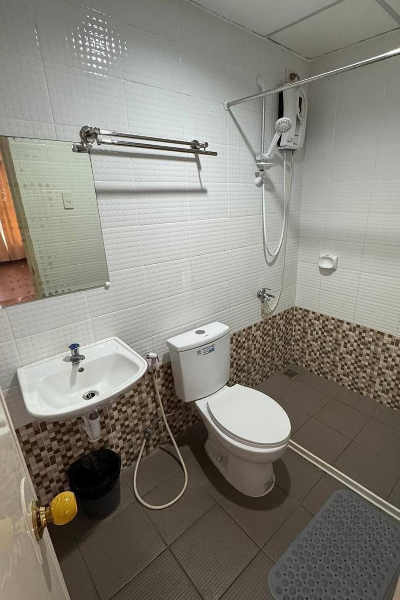 Triple Room with Private Bathroom