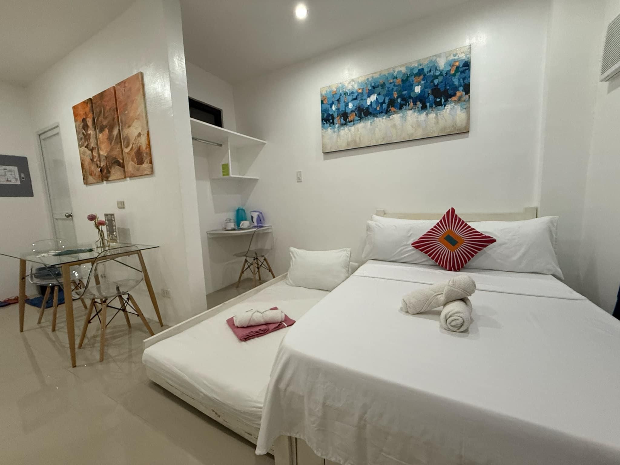 Alleyhub Condotel Standard Double 3