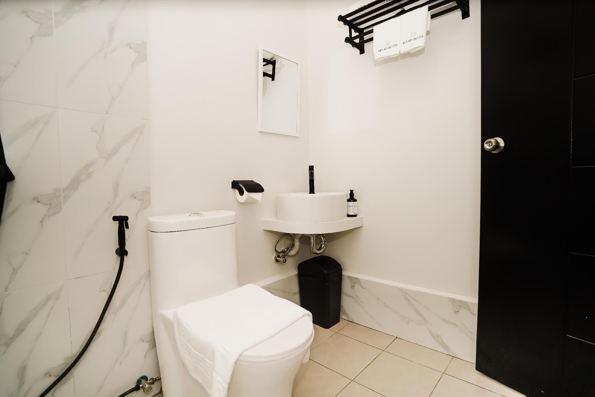 MELAD HOTEL Standard Queen Room 3