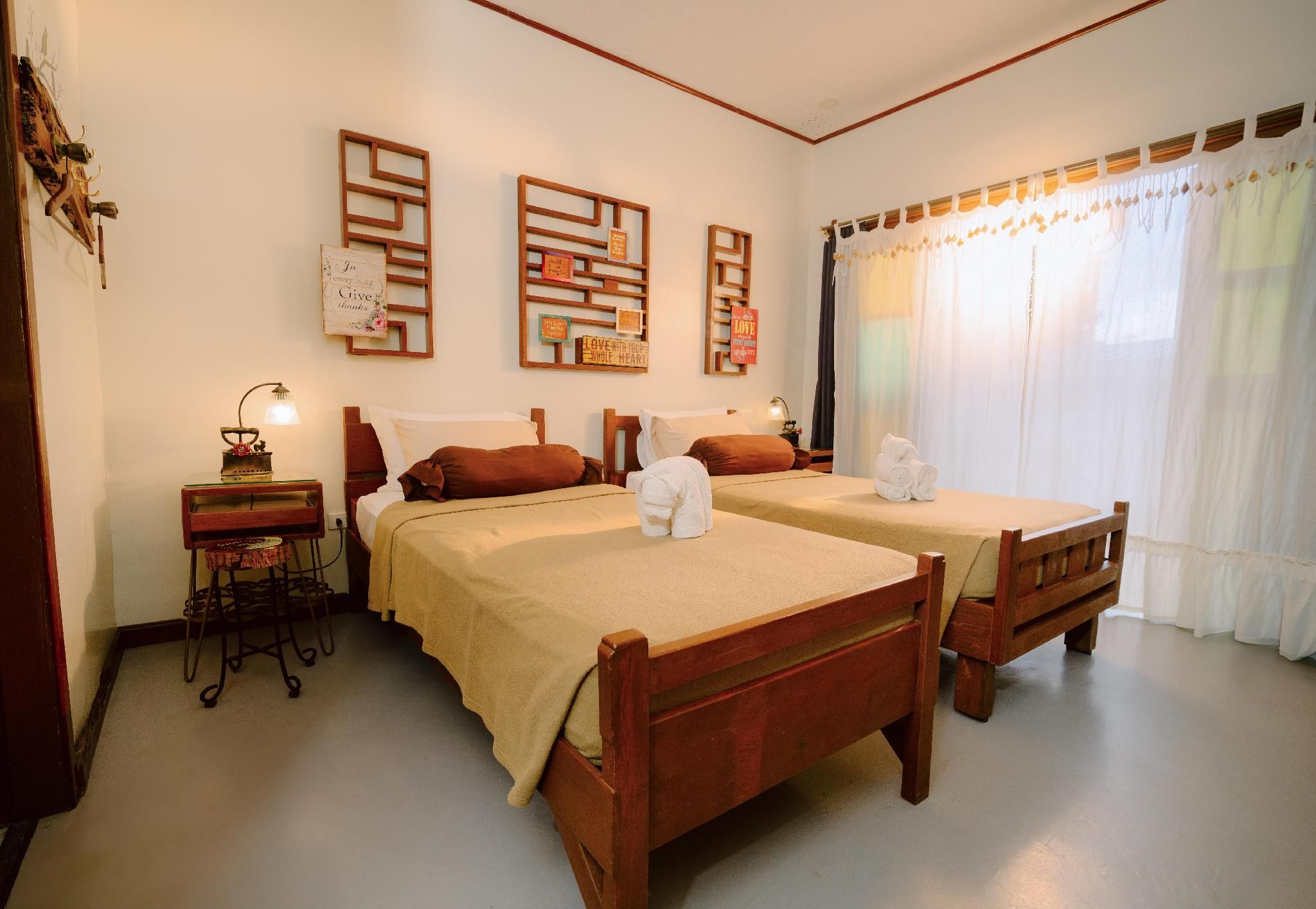 Twin Room - Breakfast Included