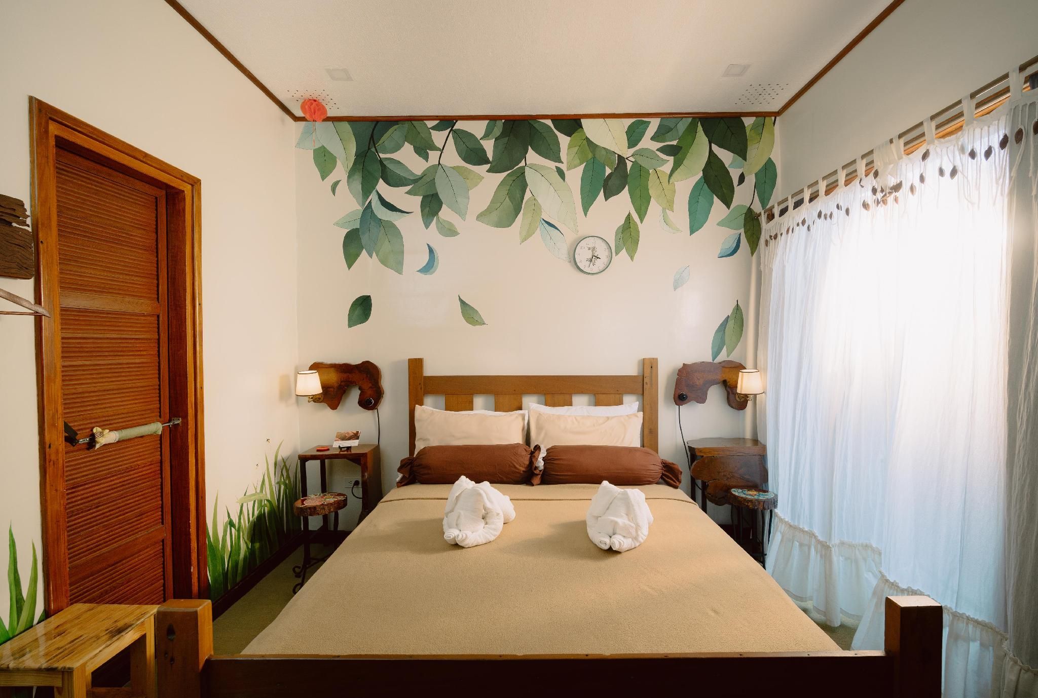 Queen Room with Shower