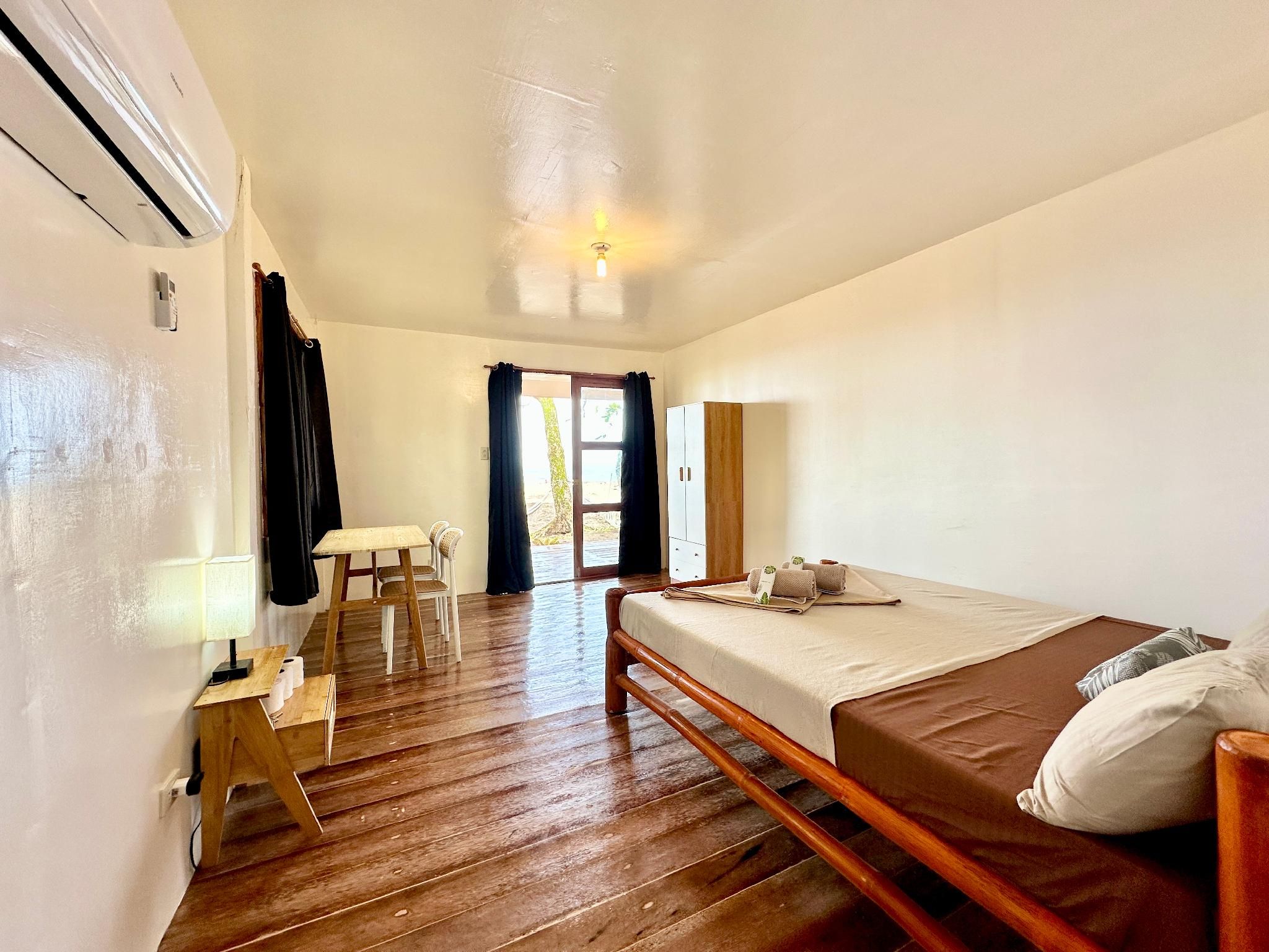 Bungalow 1 Double Bed