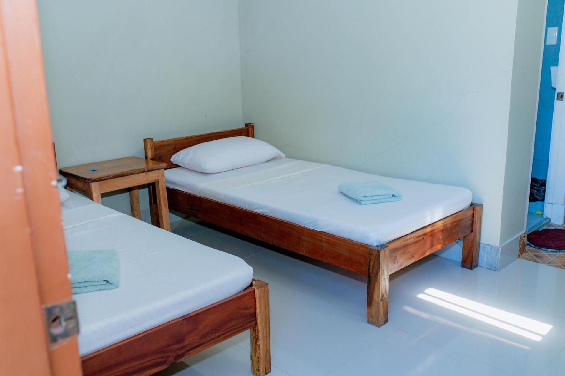 Economy Twin Room