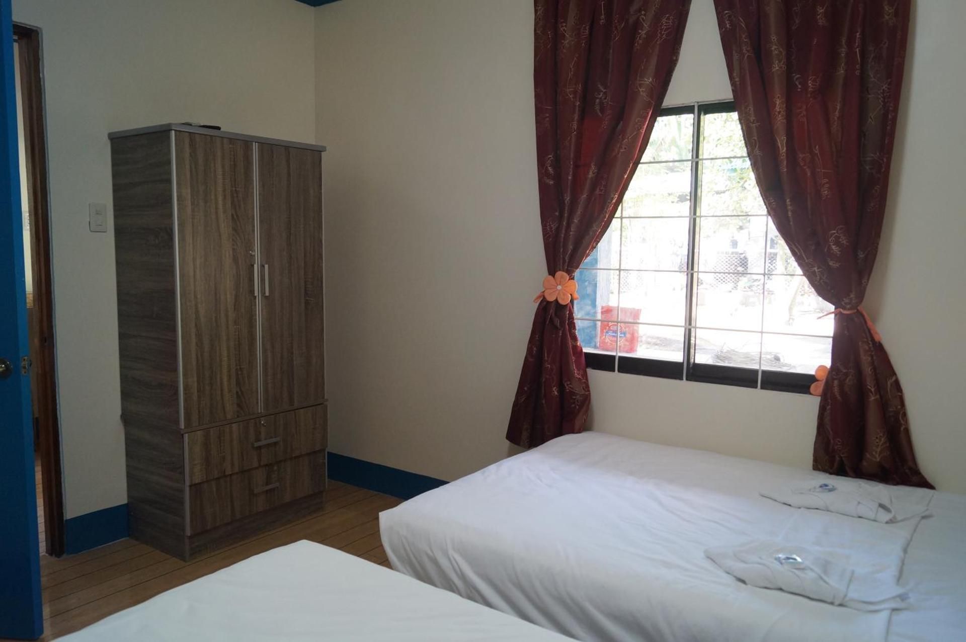 Deluxe Family Suite