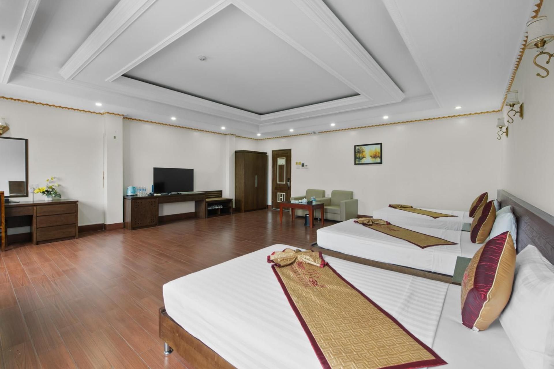 Triple Room