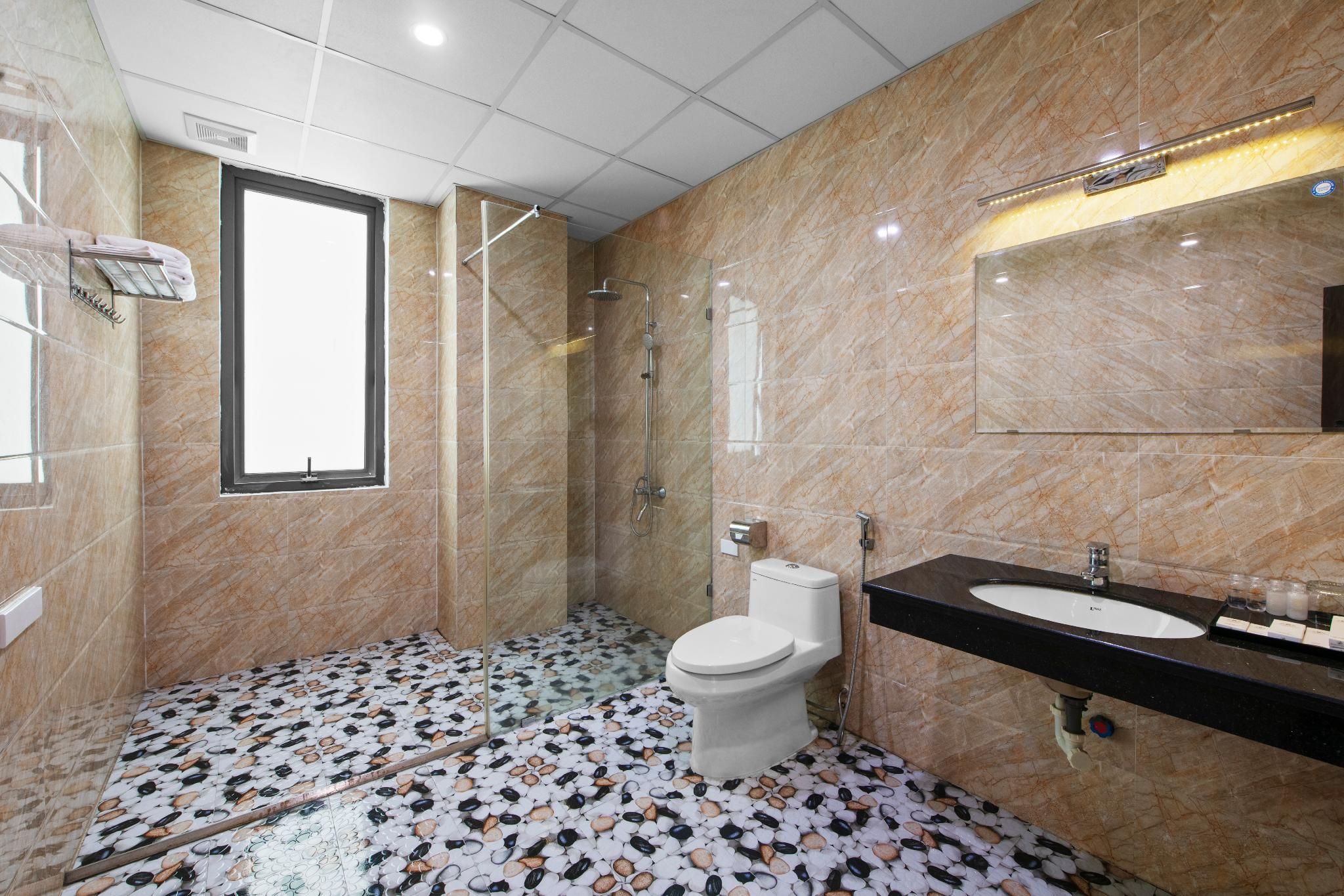 Habana Hotel Thai Nguyen Deluxe Twin 3