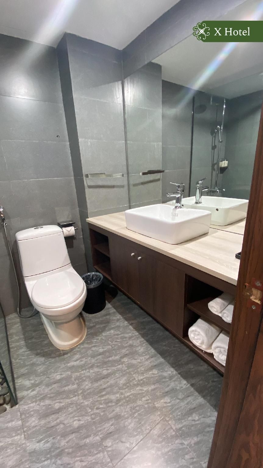 X Hotel Thái Nguyên Room with 3 Single Beds 3