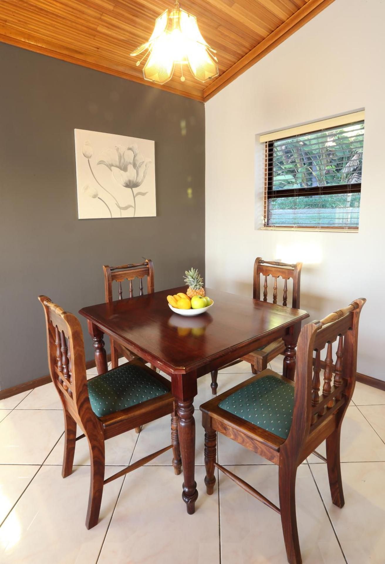 Eagles Nest Bed and Breakfast