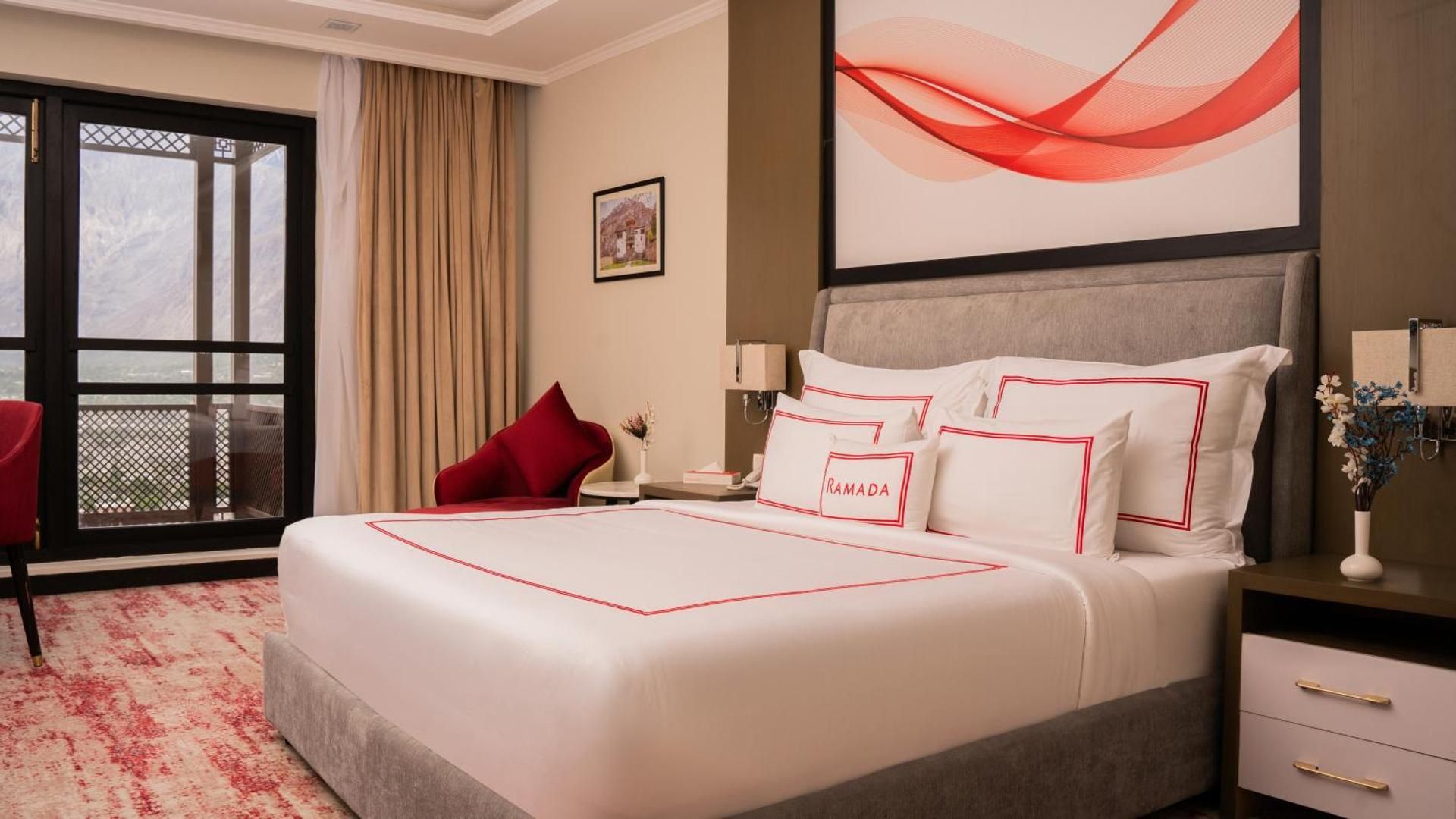 Ramada Resort by Wyndham Gilgit 1 King Bed, Deluxe Suite