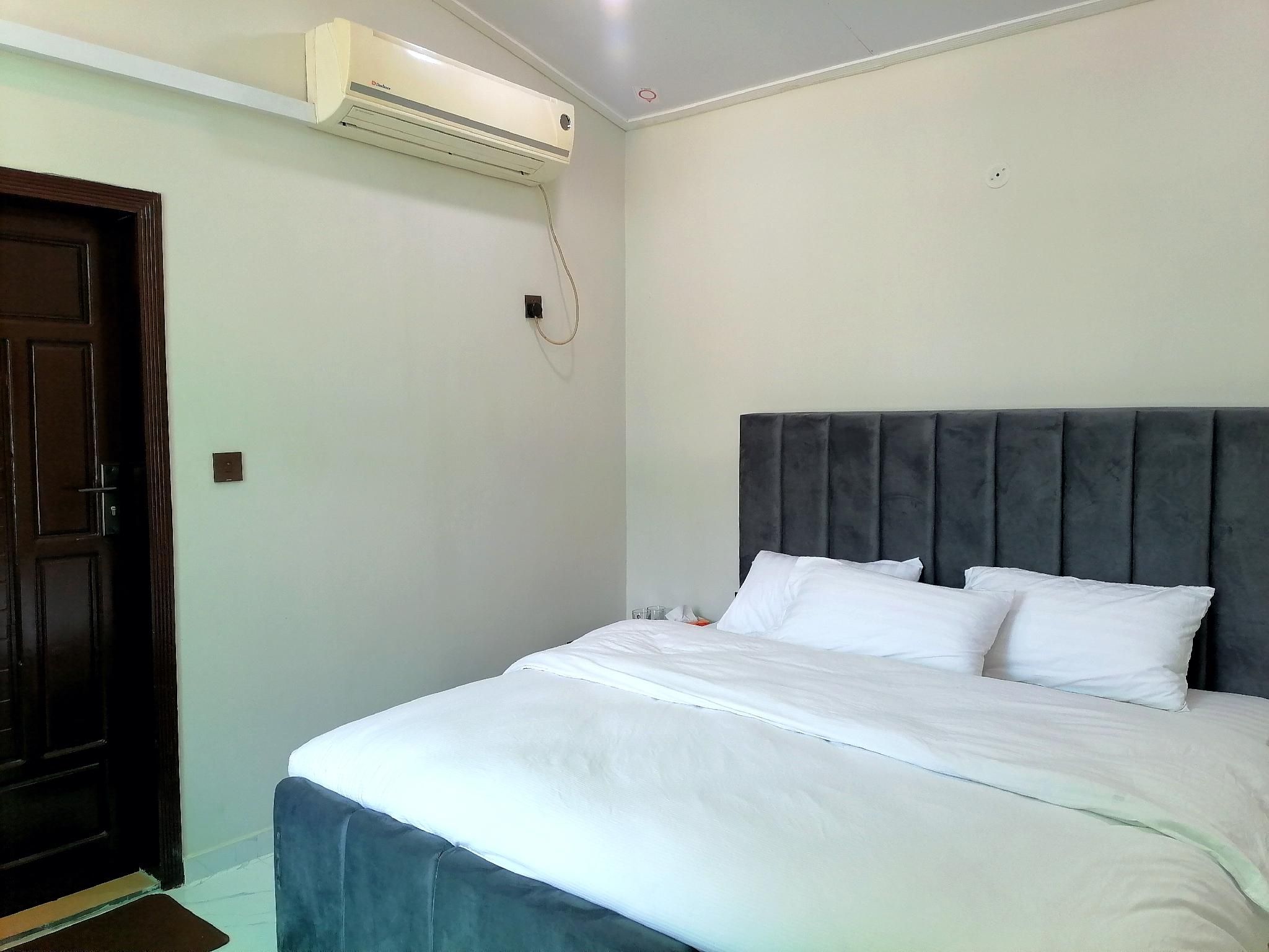 Double Air Conditioning