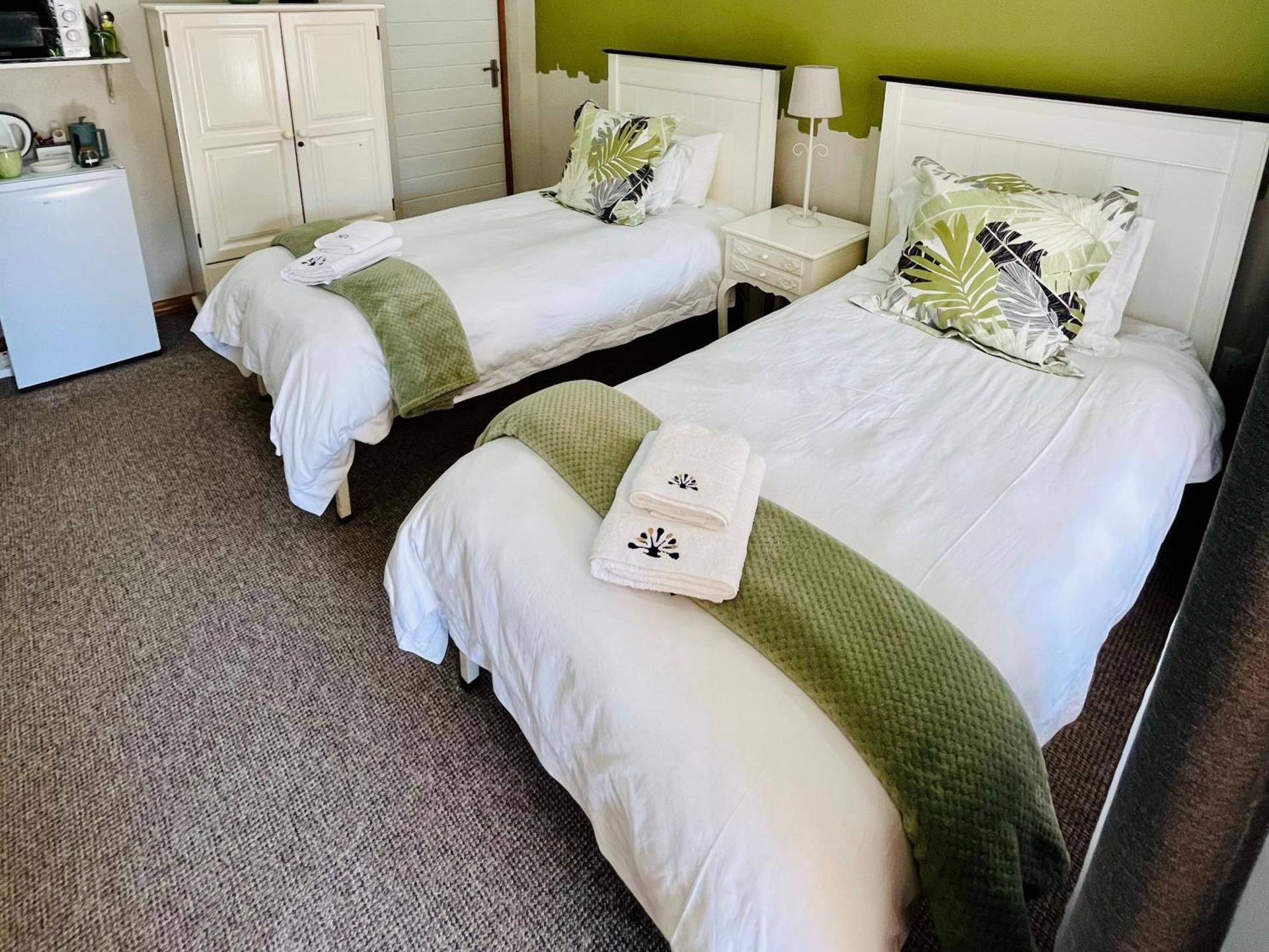 Standard Twin Room with Garden View