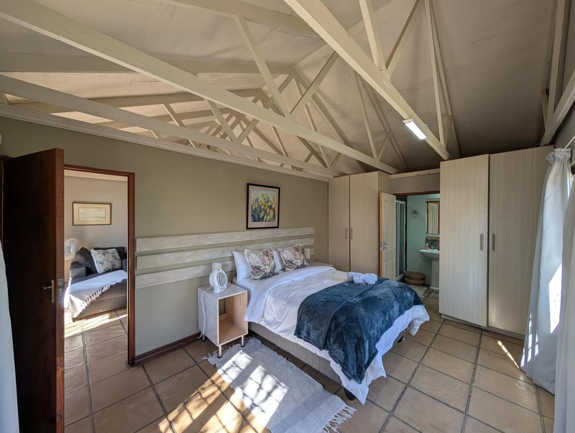 Double or Twin Room with Private Bathroom