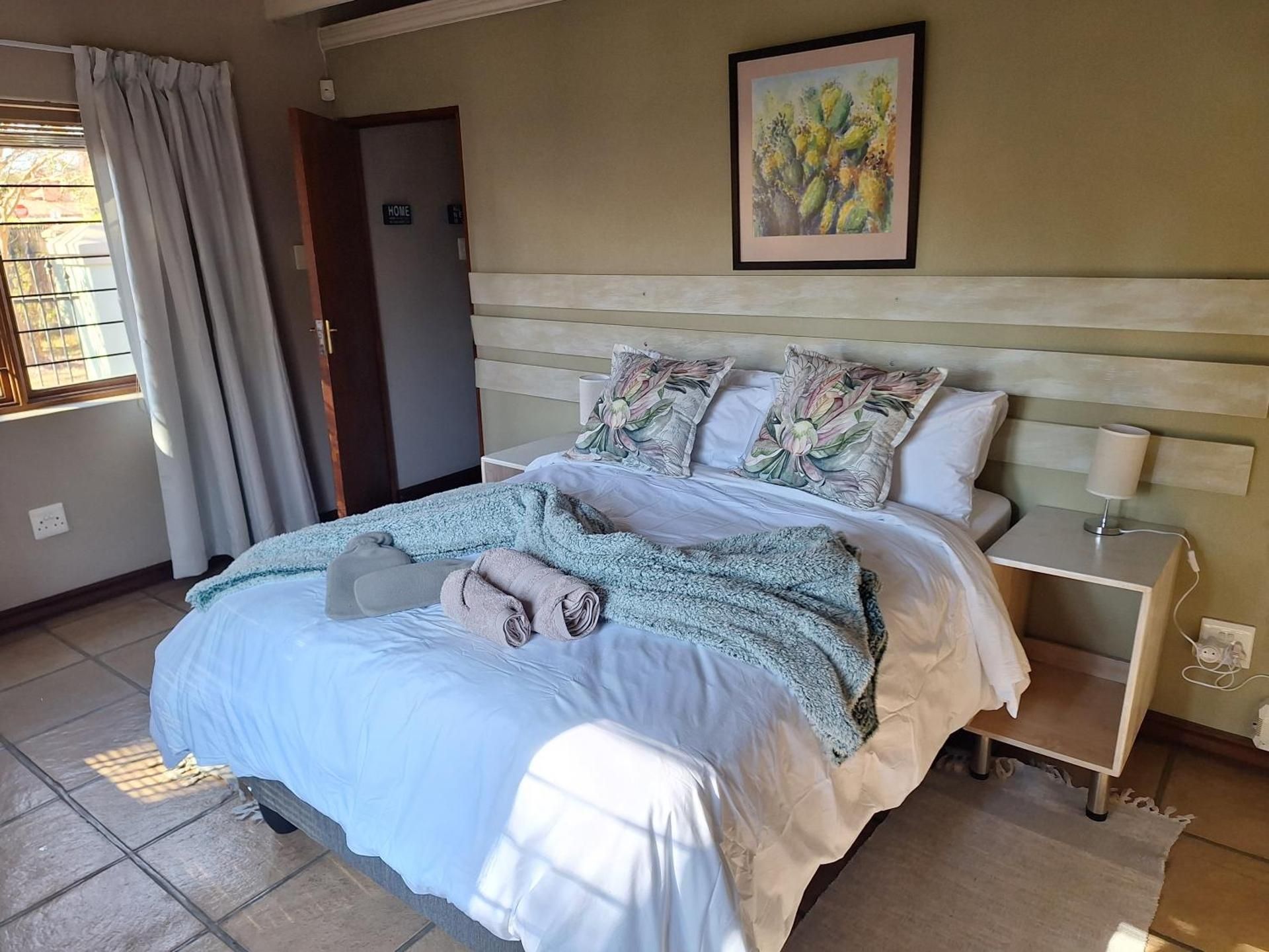 Double or Twin Room with Private Bathroom