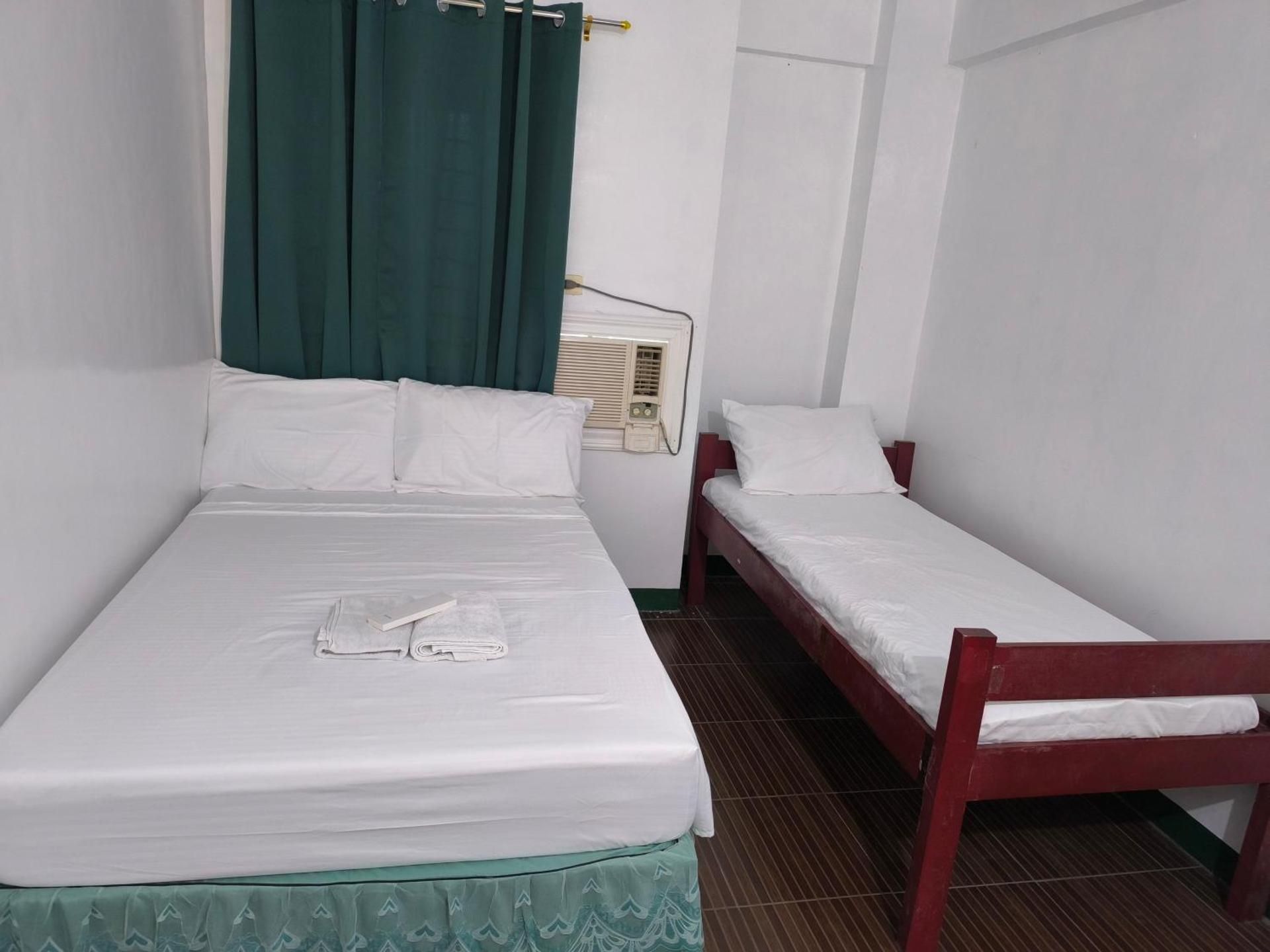 Comfort Triple Room with Shower