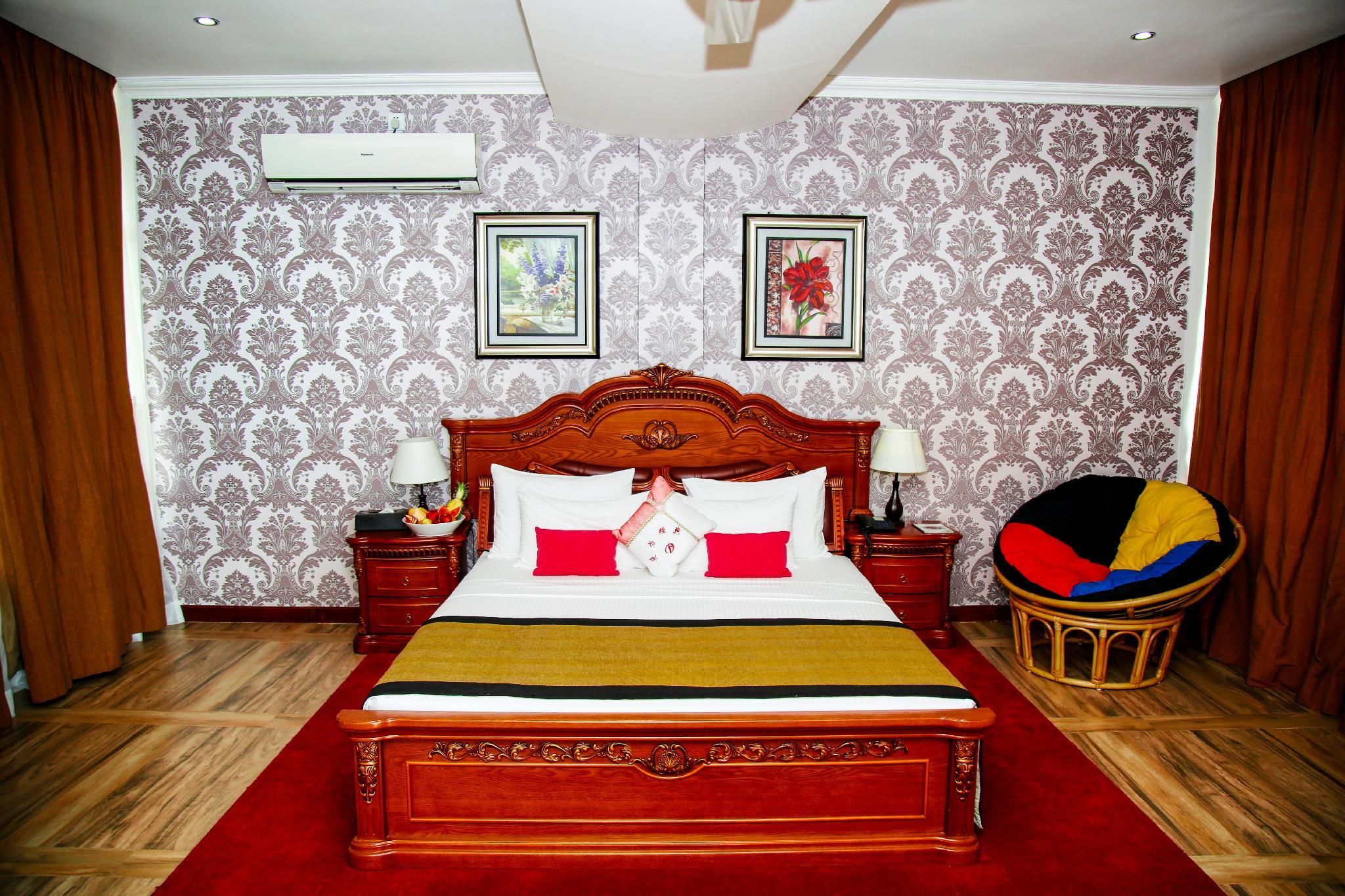 Executive Suite