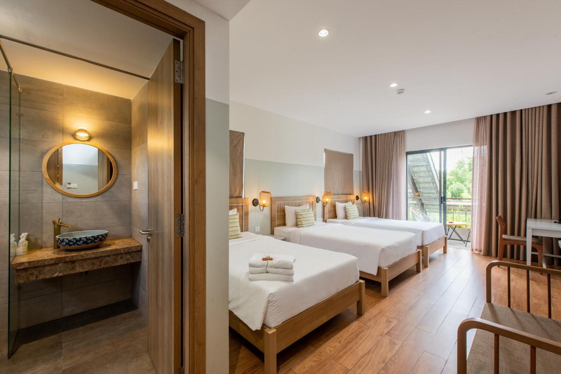 Hami Garden - Authentic & Natural Resort Triple Room with Terrace