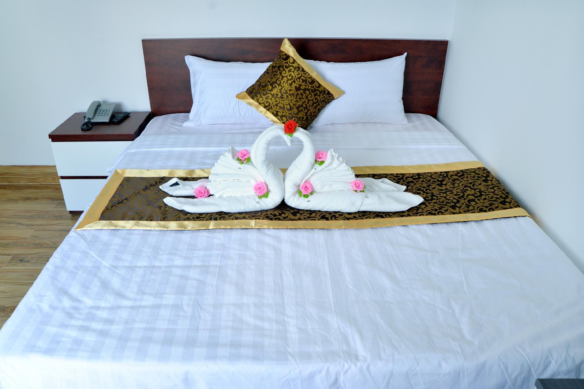 Standard Double Bed