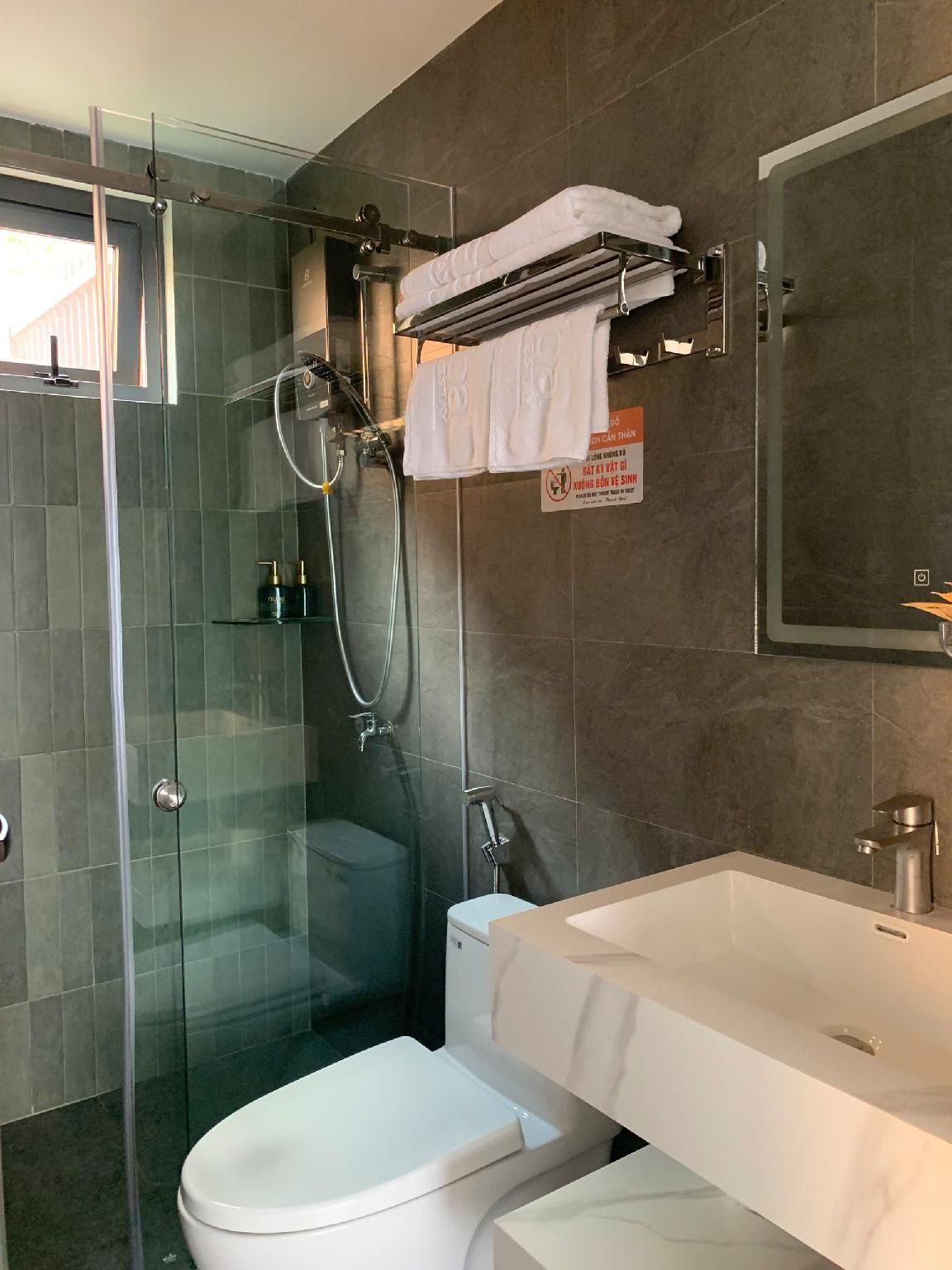 Studio Suite - Pool View