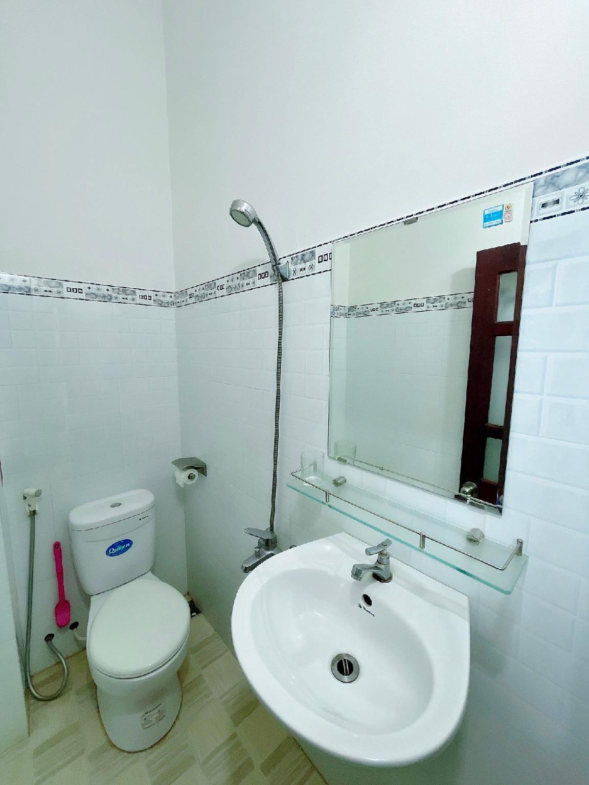 Nhà Nghỉ Hoa Mai Twin Room with Window 3