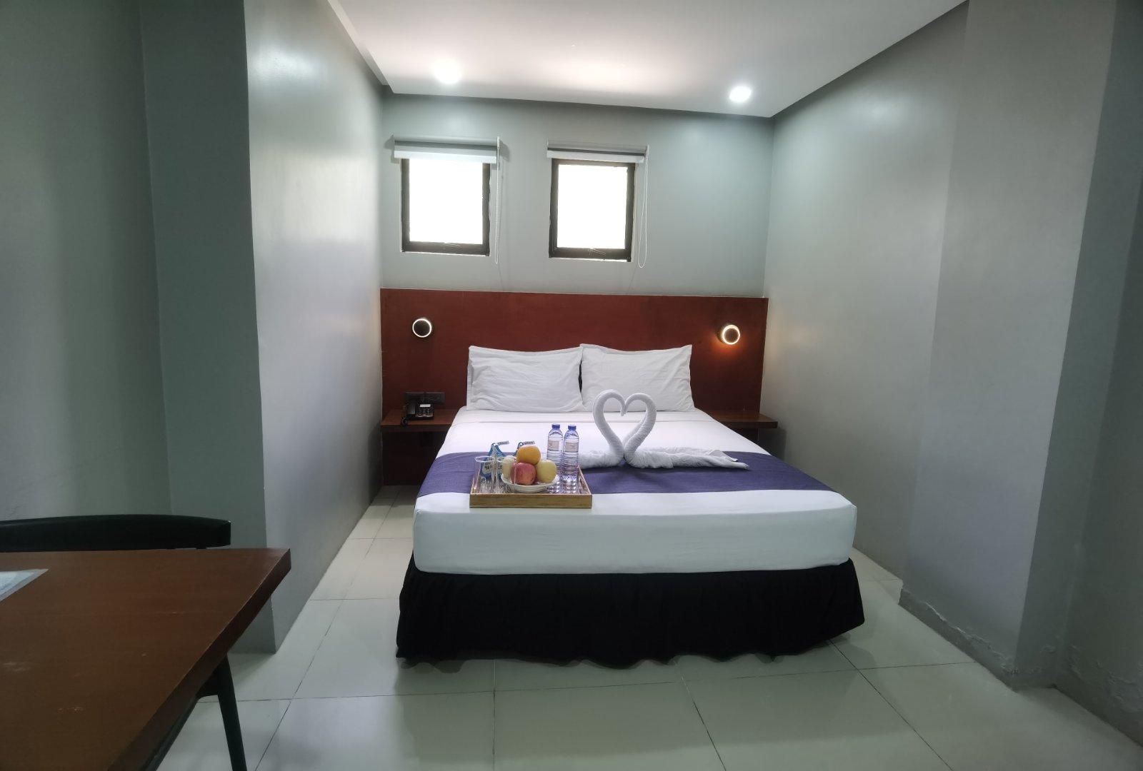 Sunny Day Residences Antipolo Semi Double Room 2