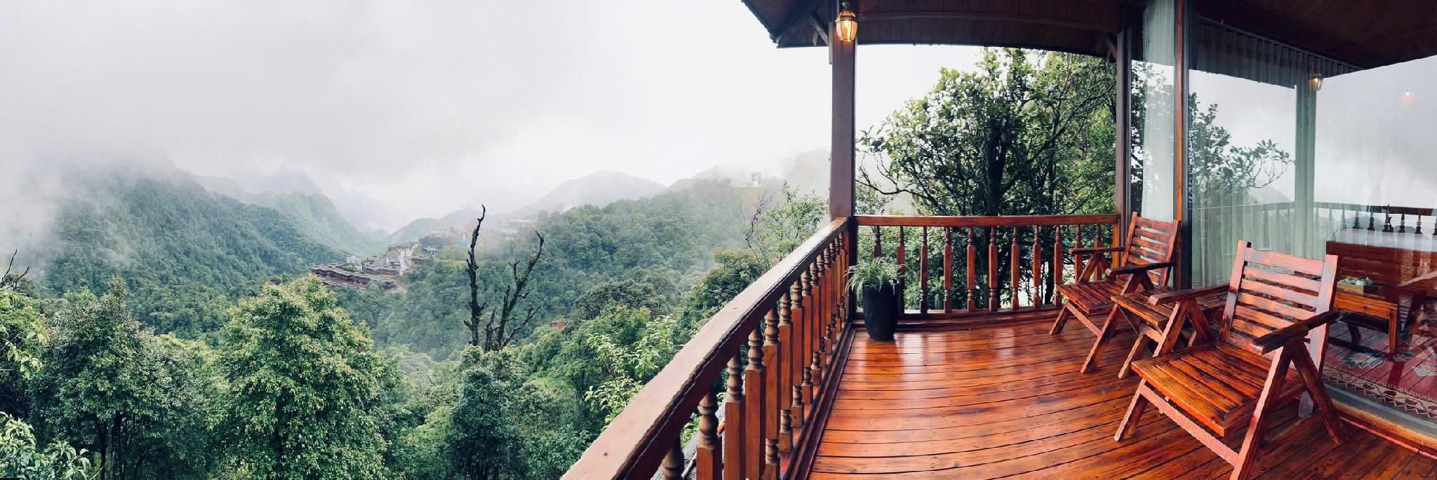 Mountain and Garden View Bungalow