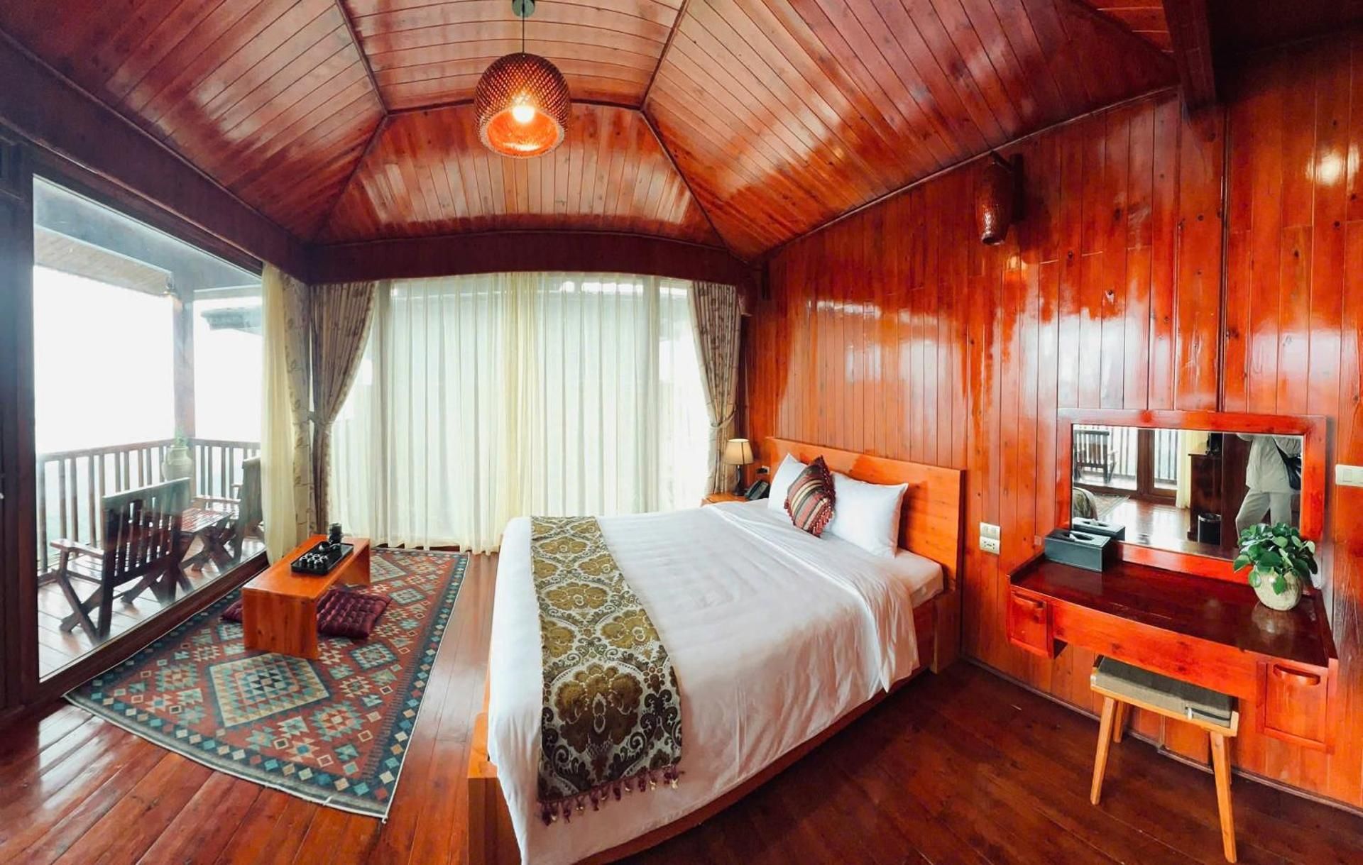 Bungalow with Garden View