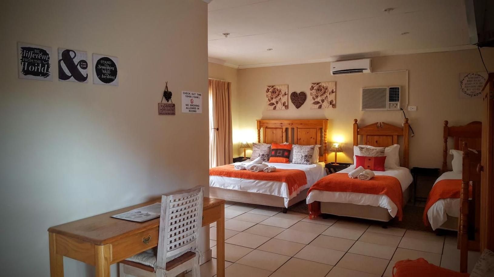 Family Room (3 Adults)