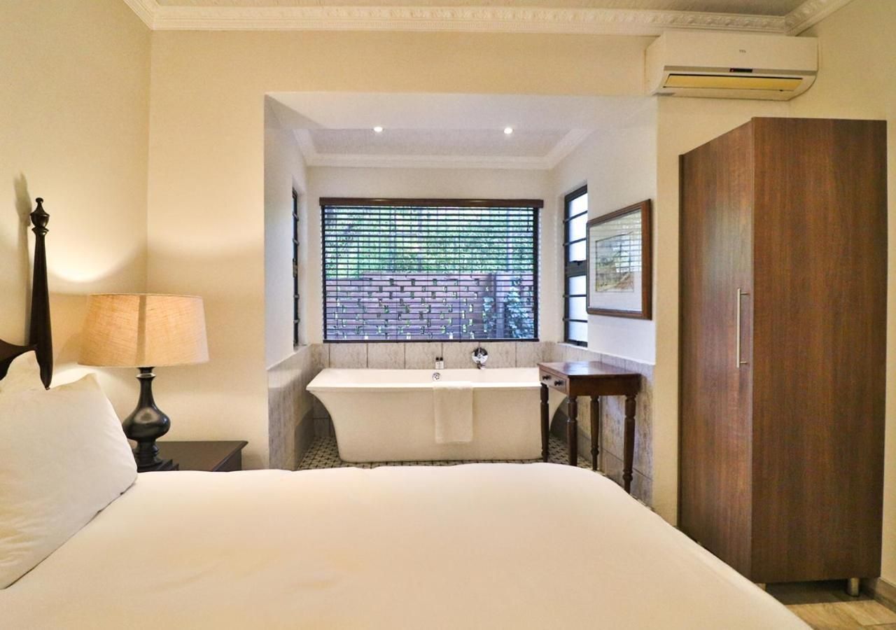 Victoria House Deluxe Double Room