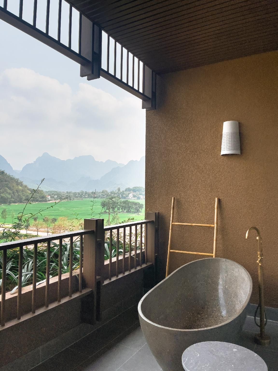 Mandala Retreats Kim Bôi Executive Double Room 2