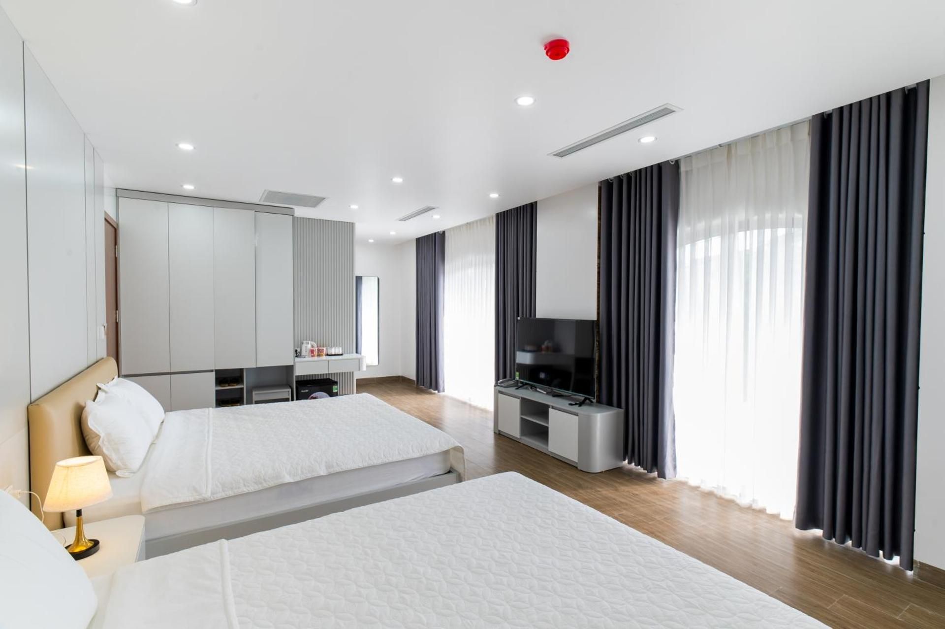 Superior Deluxe Double or Twin Room 