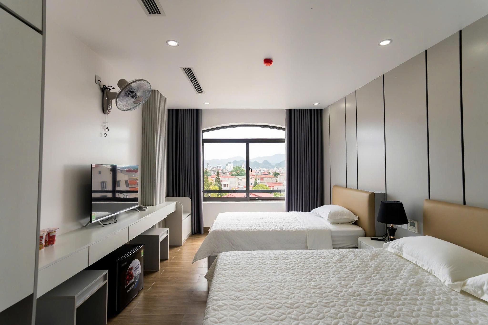 NHẬT MINH HOTEL Family Room - 1 Single Bed and 1 Queen Bed