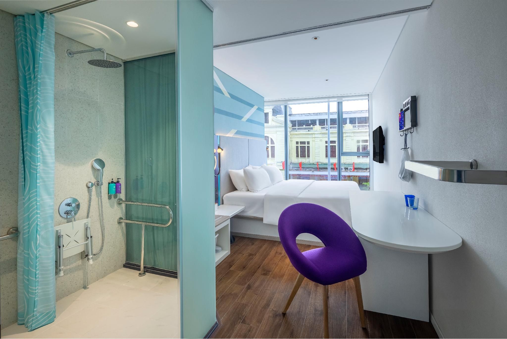 Tru by Hilton Lang Son City Centre 1 King Accessible Room 2