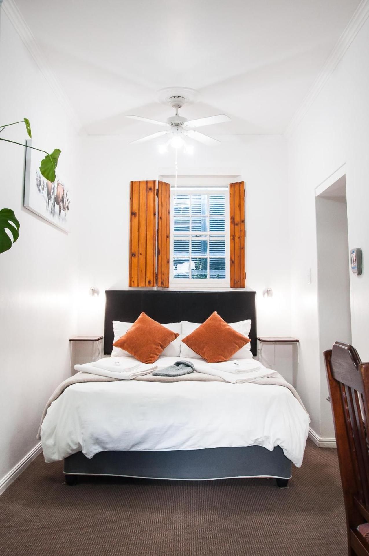 Double Room with Patio - 3