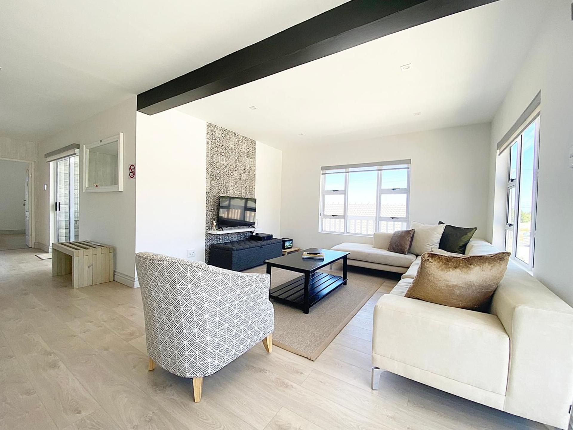 Standard Single Room with Shared Bathroom