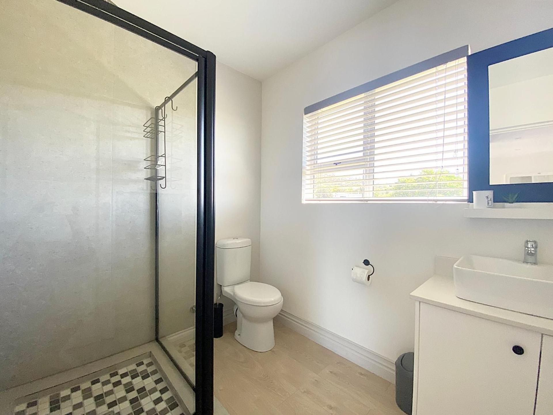 Standard Single Room with Shared Bathroom