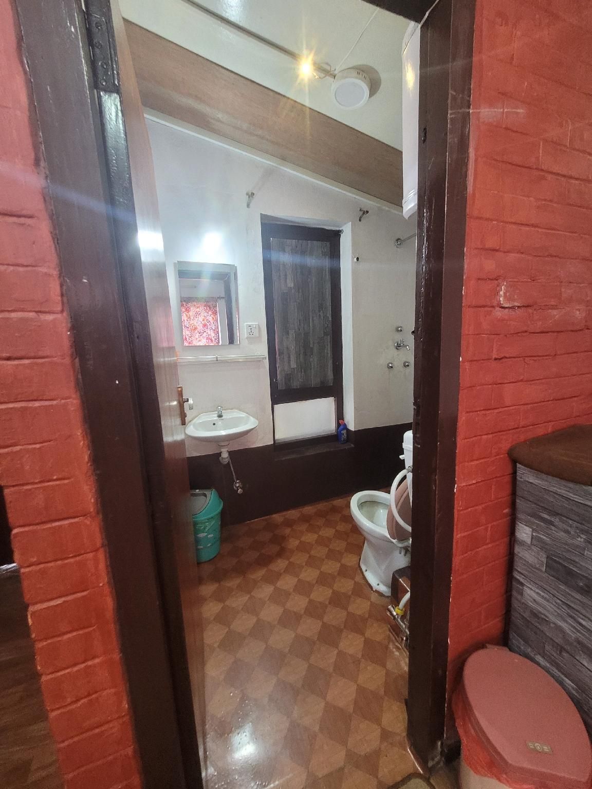 Karunamaya Hotel Queen Room 2