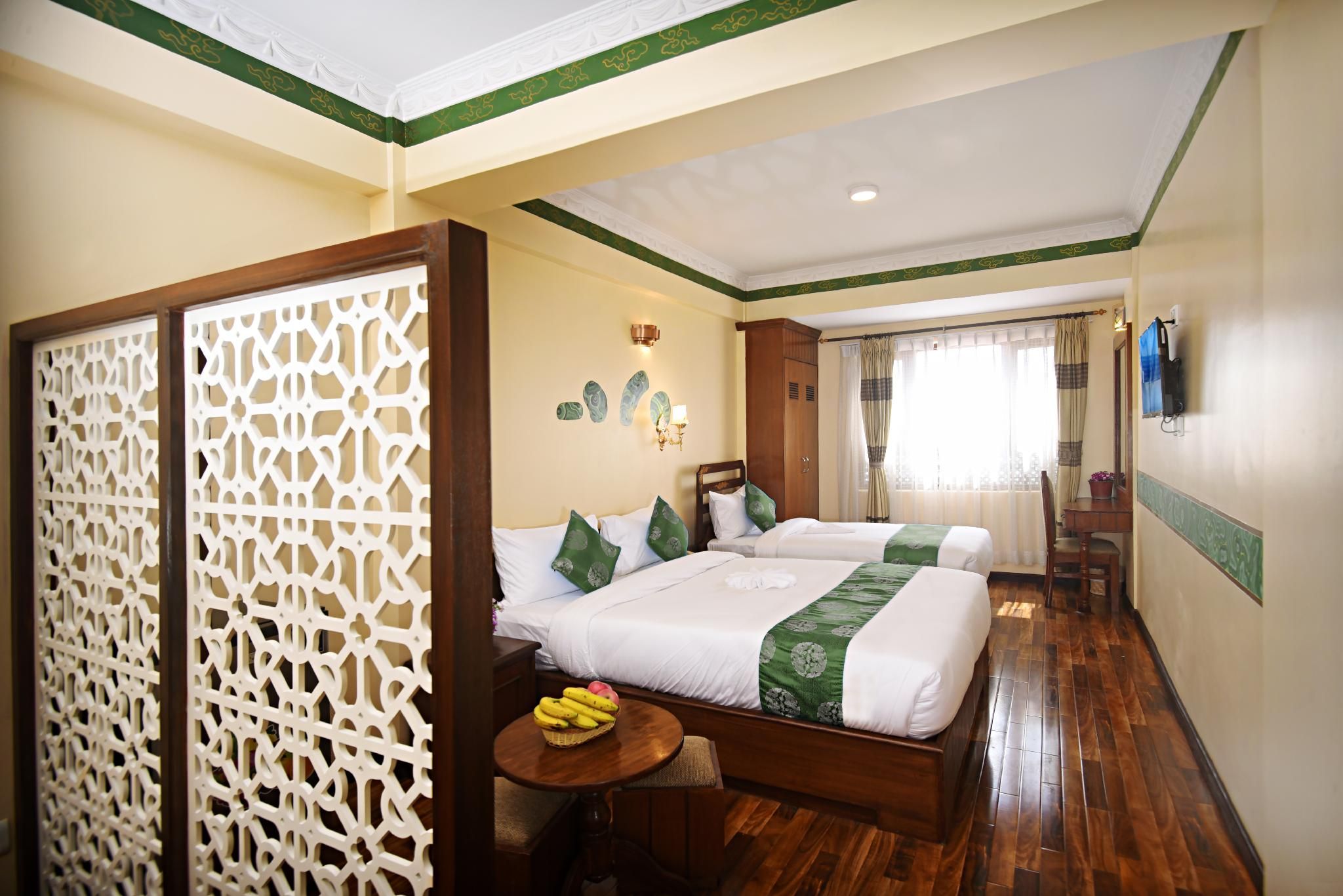 Deluxe Family Room
