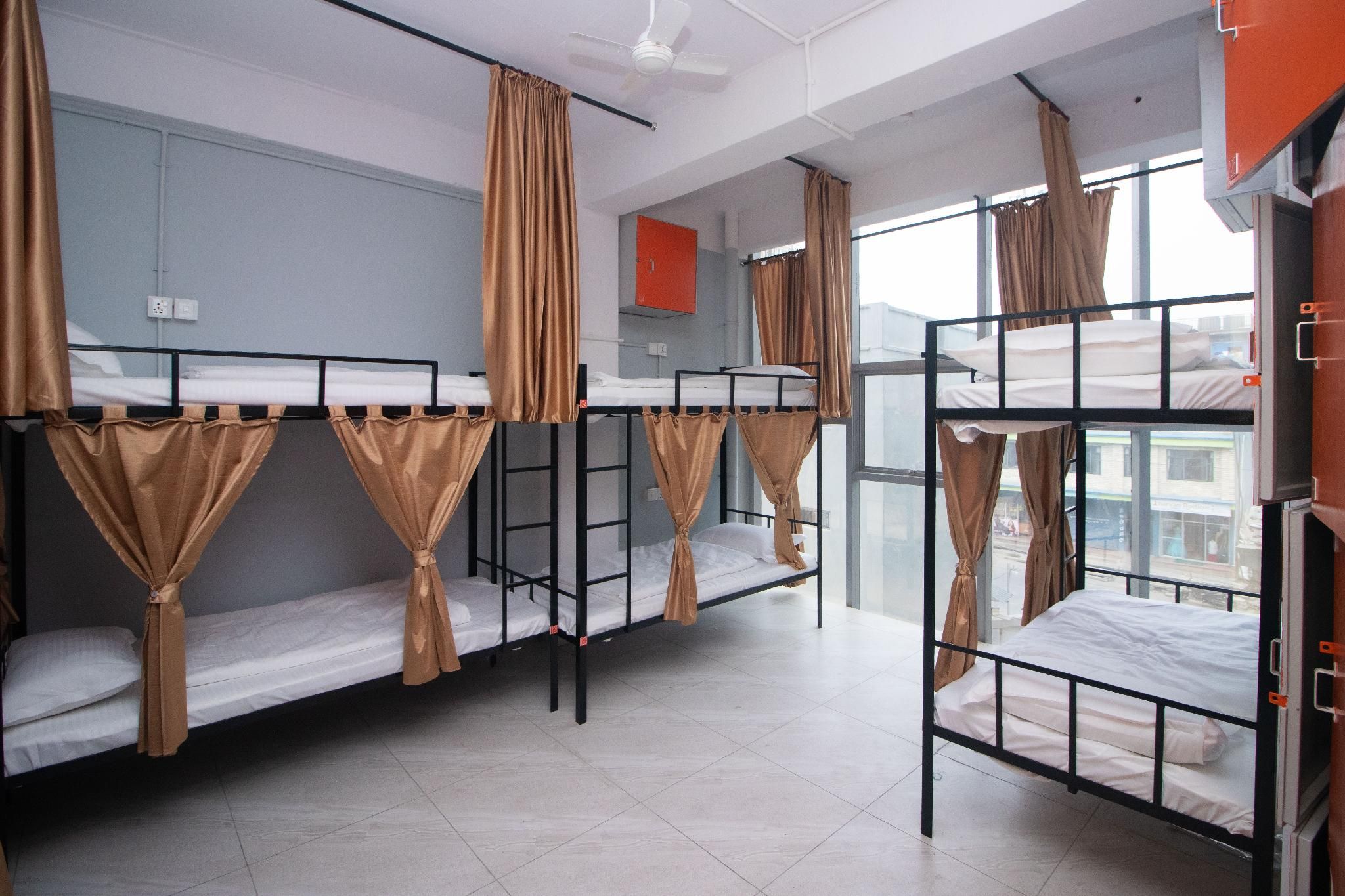 Female Dormitory Room For 8
