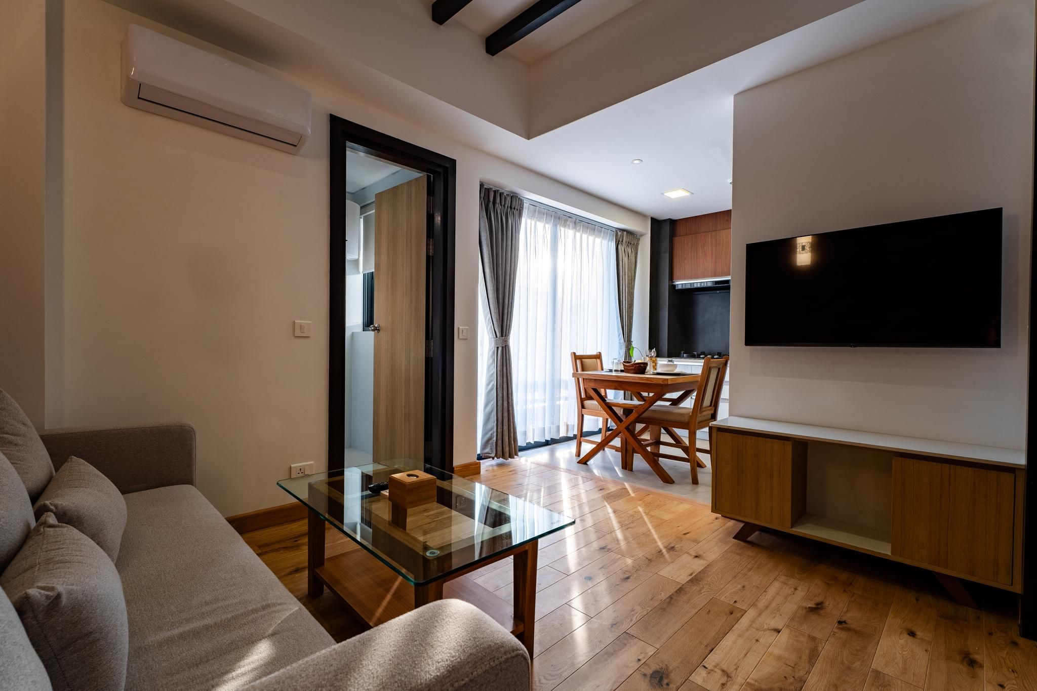 Atithi Suites Deluxe Suite 3
