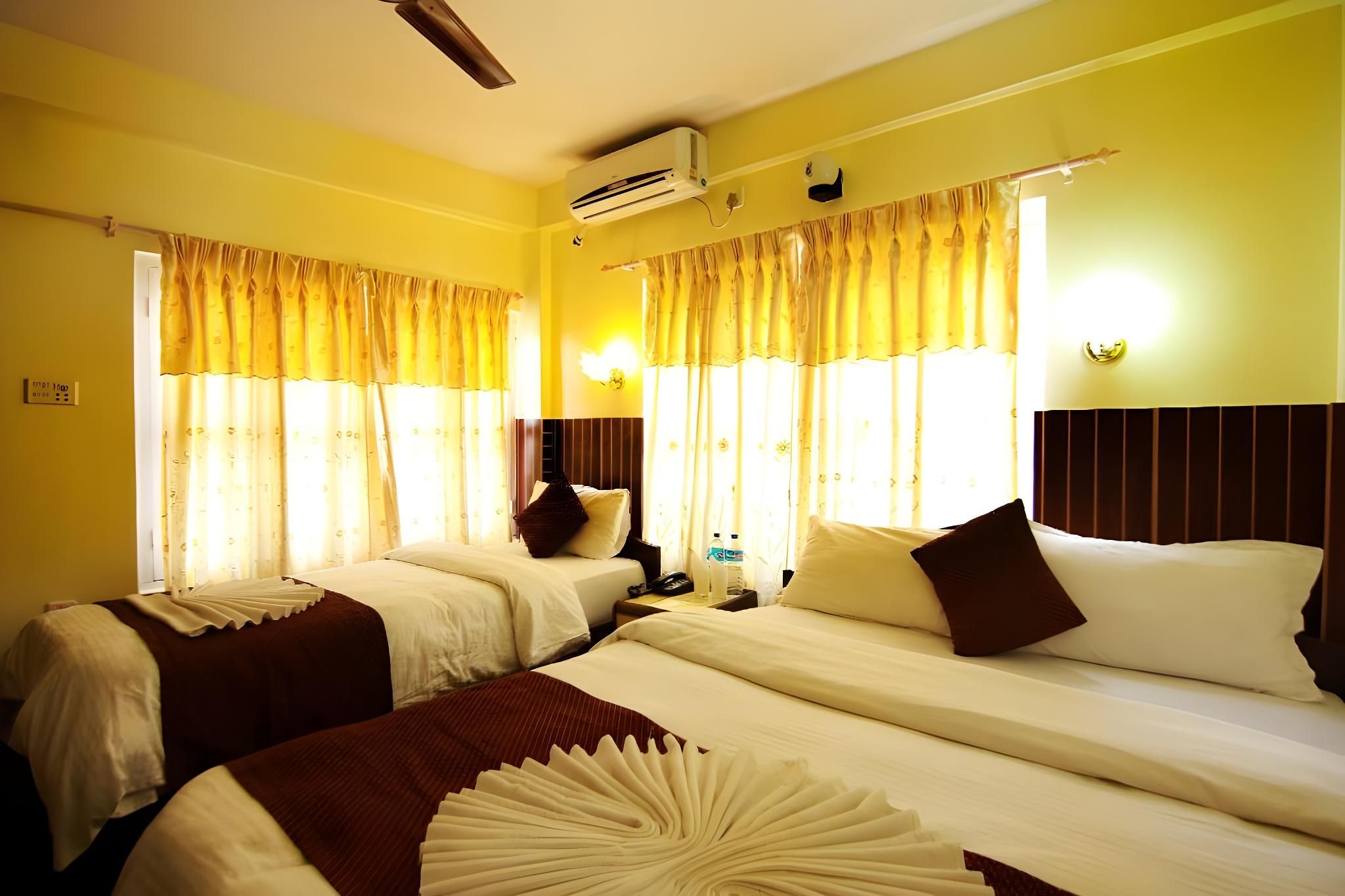 Deluxe Family Room