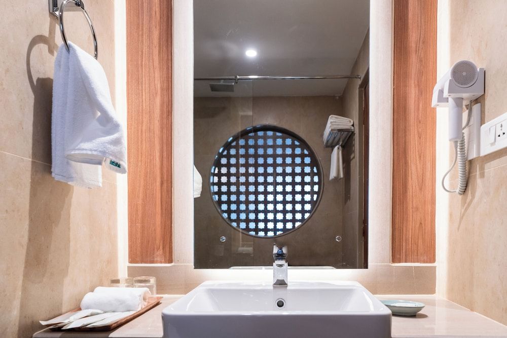 Temple Bell Boutique Hotel & Spa Deluxe Family Room 8