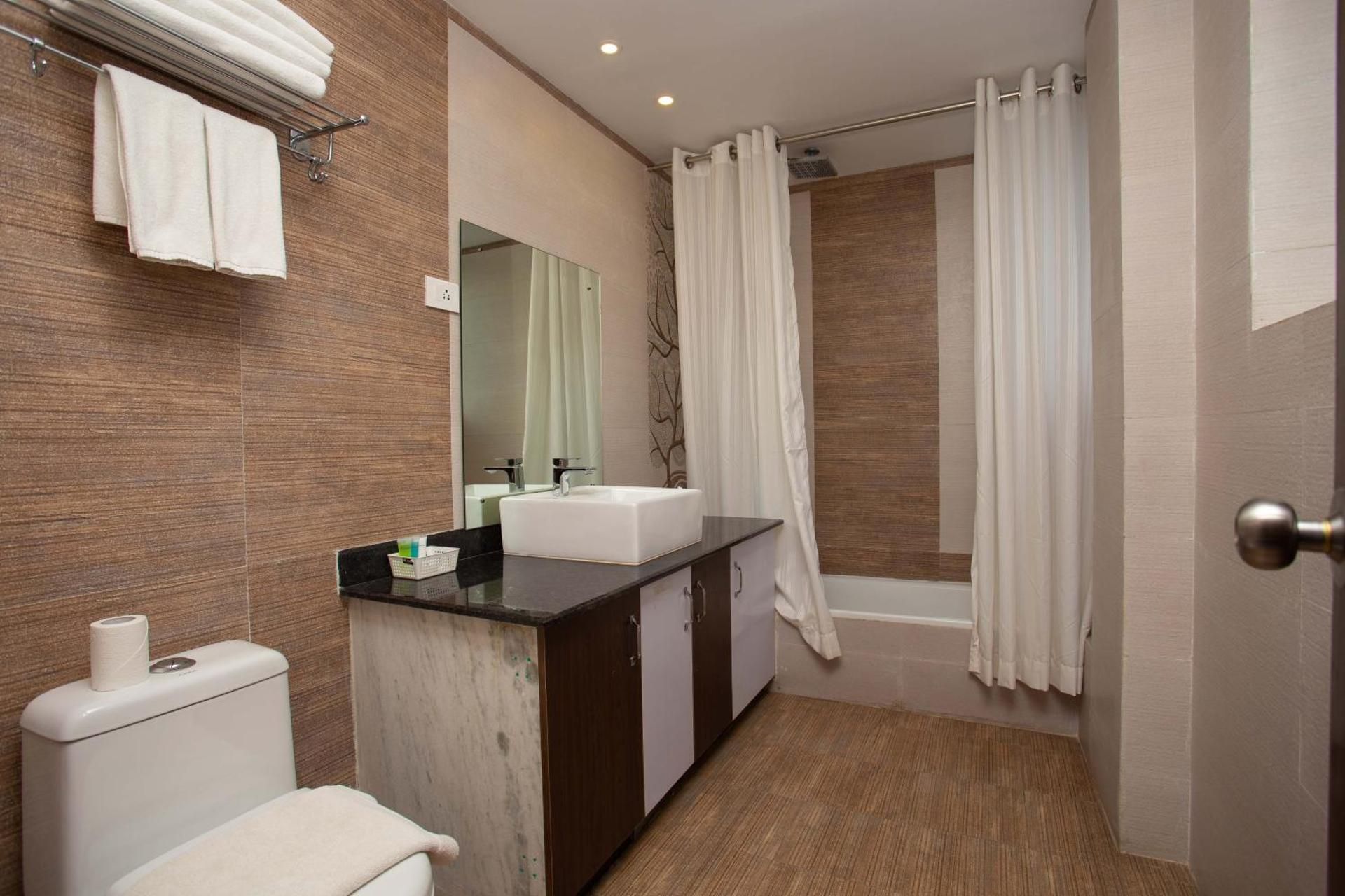 Deluxe Family Room