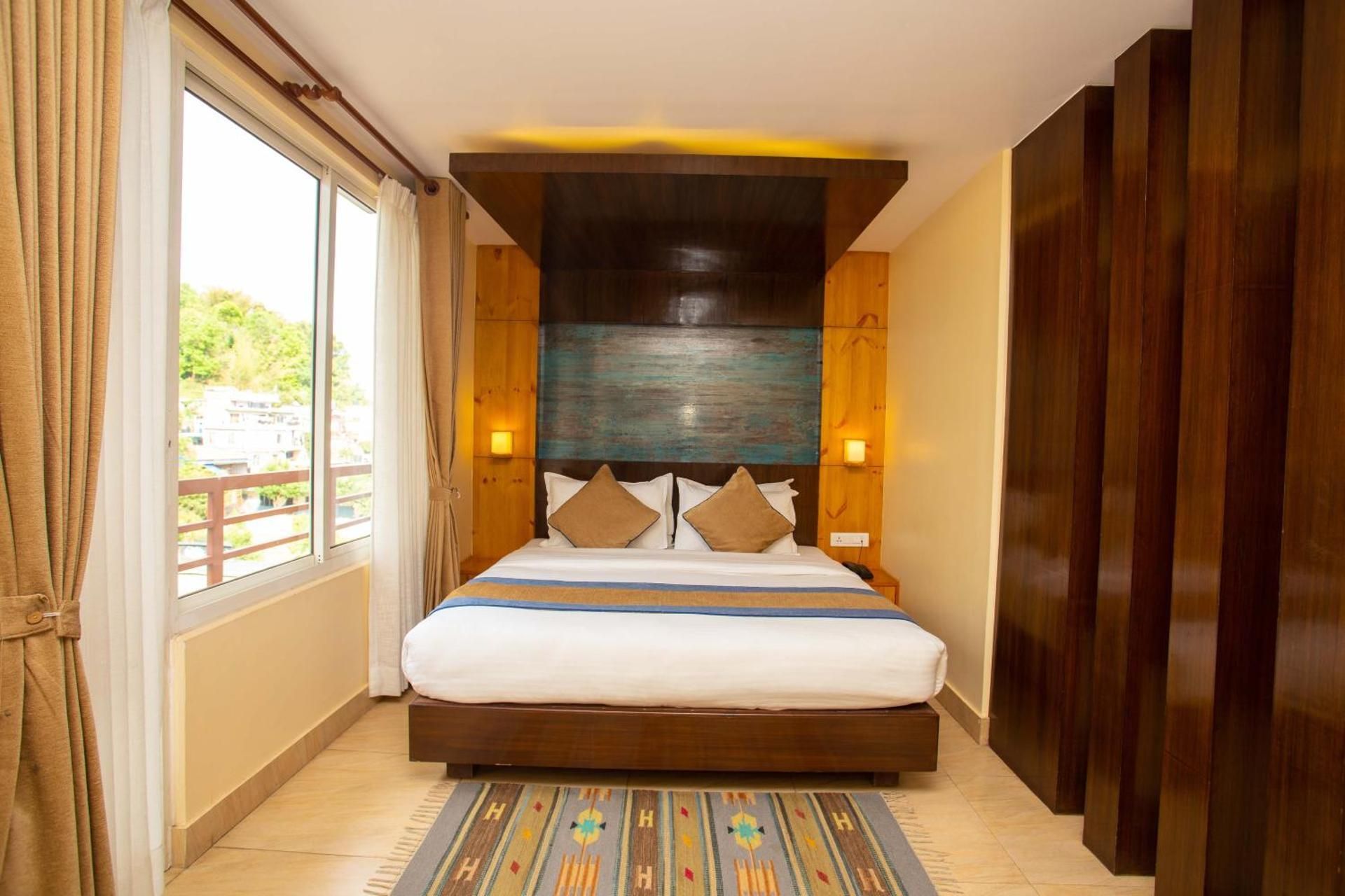 Junior Suite Room