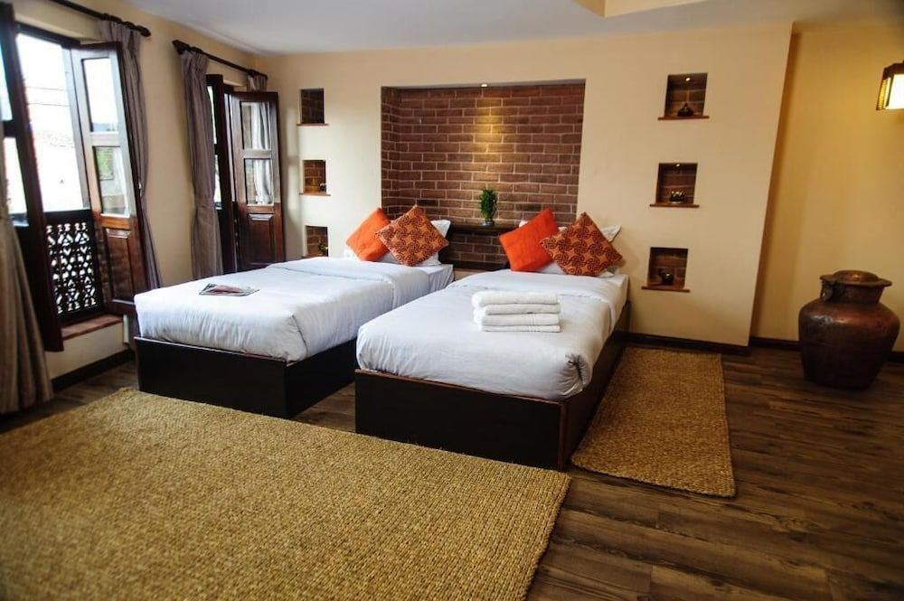 THAGU CHHEN A Boutique hotel Premium Studio Suite, 1 Double Bed, Ensuite, Mountain View 2