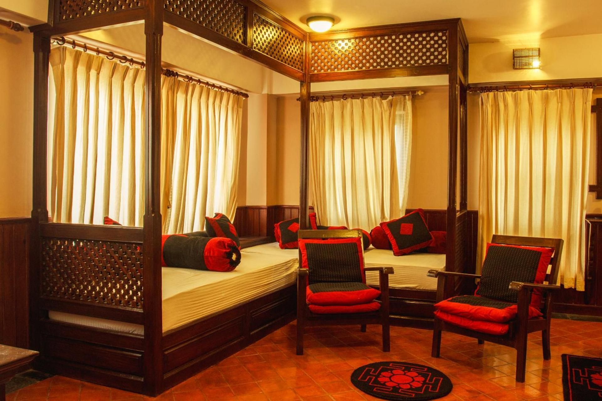 Deluxe Family Room