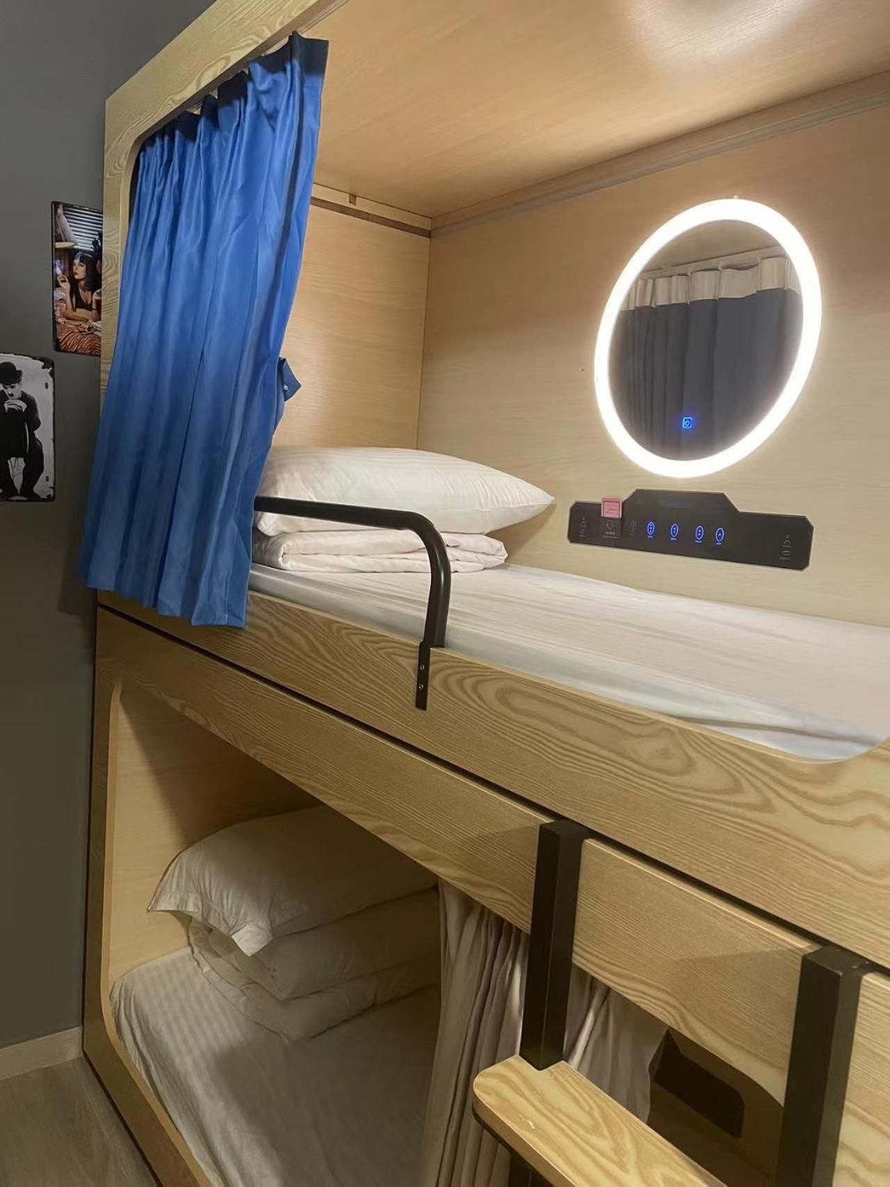 Bed in 10-Bed Mixed Dormitory Room