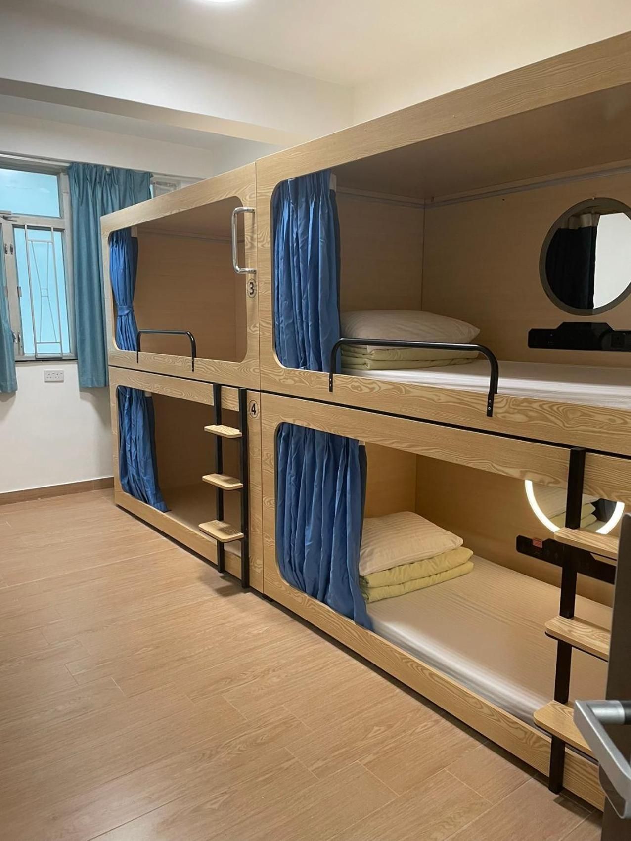 Bed in 8 Bed Mixed Dormitory