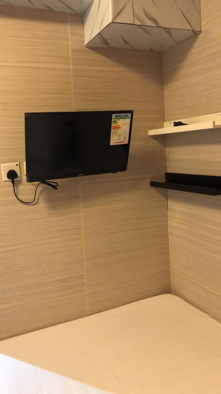 Single Room With Private Bathroom