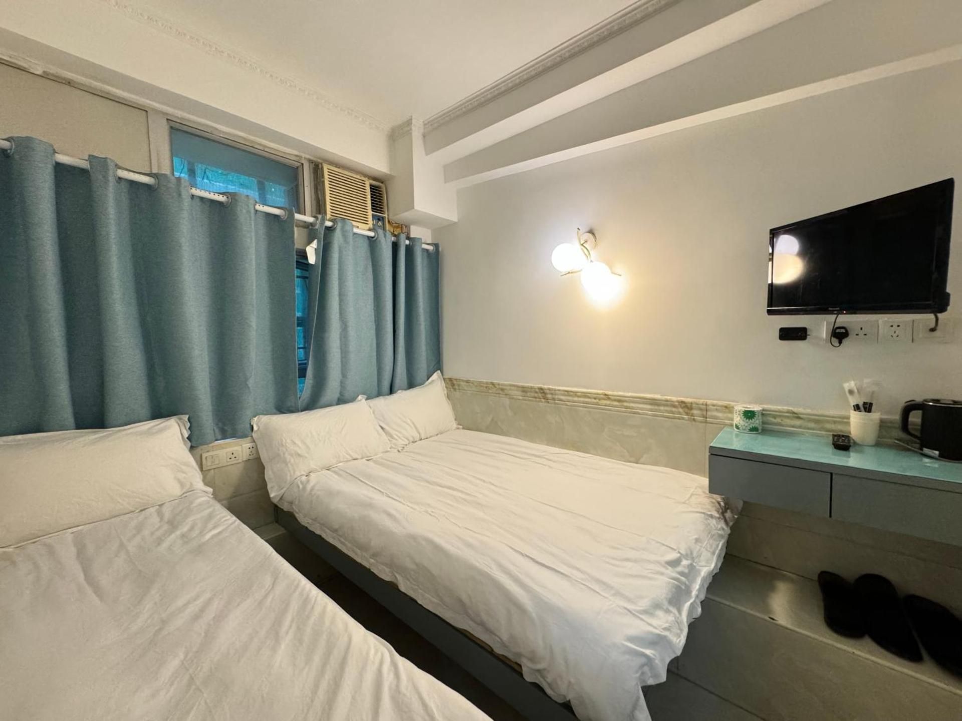 Triple Room with Private Bathroom