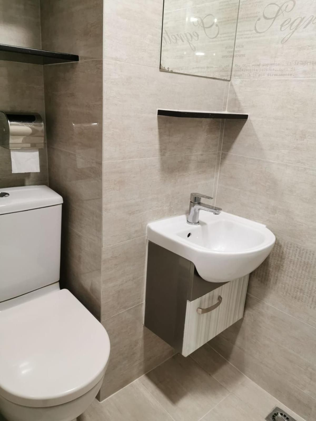 Single Room With Private Bathroom
